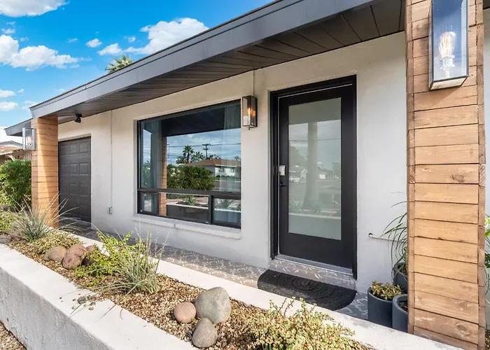 Holiday home New The Palmera - Updated 4br With Private Pool Scottsdale