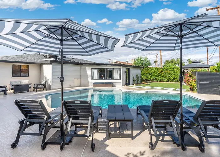 New The Palmera - Updated 4br With Private Pool Holiday home
